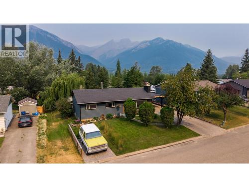 197 Ridgemont Lane  Fernie, BC V0B 1M2