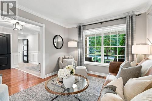 41 Dopp Crescent, Whitby (Brooklin), ON - Indoor Photo Showing Living Room