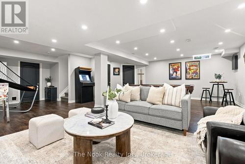 41 Dopp Crescent, Whitby (Brooklin), ON - Indoor Photo Showing Living Room