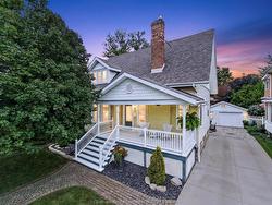 15 Ellwood Avenue  Chatham, ON N7M 3K2