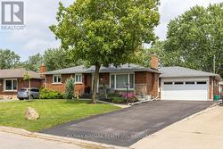 8624 CHAMPLAIN DRIVE Niagara Falls (Chippawa), ON L2G 6Y6