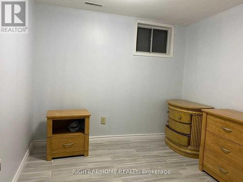 (BSMT) - 18 BIG RED AVENUE , Toronto, Ontario M1V 1N9 5