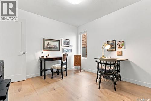 1210 Broadway Avenue, Saskatoon, SK - Indoor