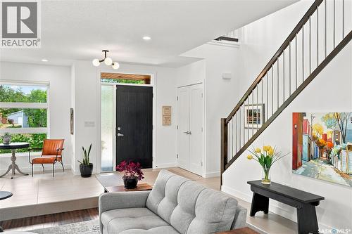 1210 Broadway Avenue, Saskatoon, SK - Indoor