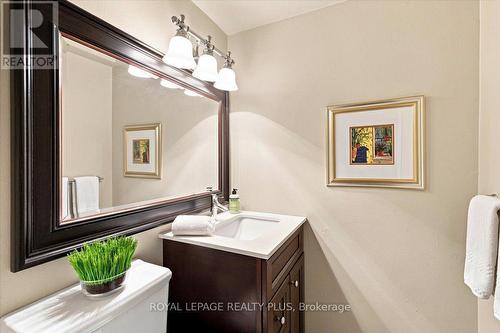 1721 Medallion Court, Mississauga, ON - Indoor Photo Showing Bathroom
