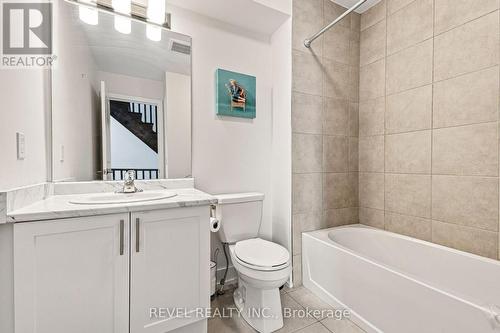 23 - 261 Skinner Road, Hamilton, ON - Indoor Photo Showing Bathroom