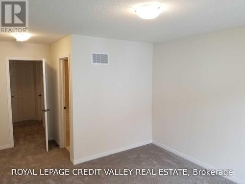 76 Fleming Crescent, Haldimand, ON - Indoor Photo Showing Other Room