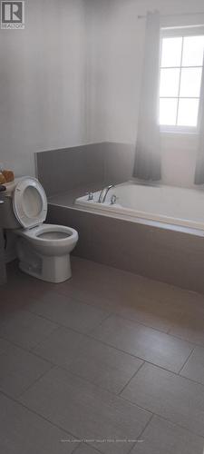 76 Fleming Crescent, Haldimand, ON - Indoor Photo Showing Bathroom