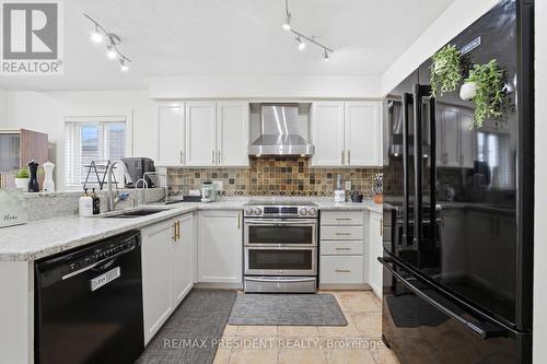 60 Steepleridge Street, Kitchener, ON - Indoor Photo Showing Kitchen