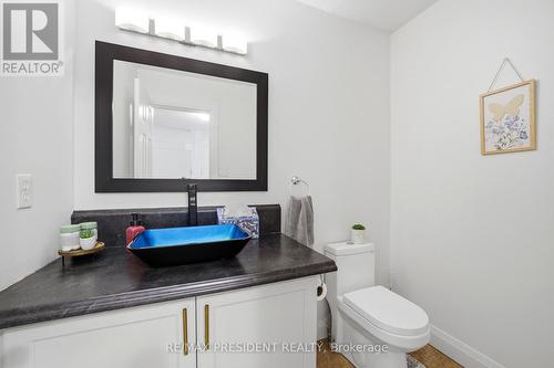60 Steepleridge Street, Kitchener, ON - Indoor Photo Showing Bathroom