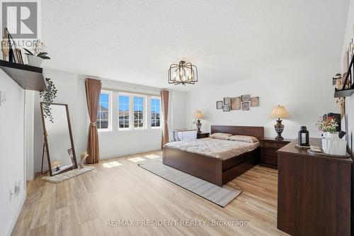 60 Steepleridge Street, Kitchener, ON - Indoor Photo Showing Bedroom