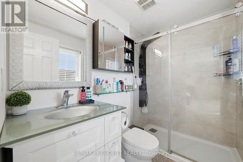 60 Steepleridge Street, Kitchener, ON - Indoor Photo Showing Bathroom