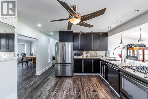 556 Barton Street E, Hamilton, ON - Indoor Photo Showing Kitchen With Upgraded Kitchen