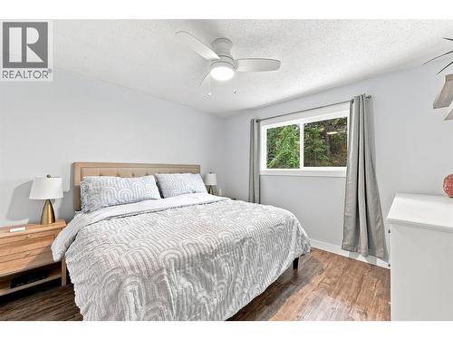 1979 Harrison Way, Kamloops, BC - Indoor Photo Showing Bedroom