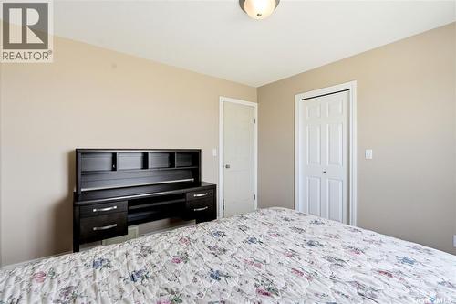 52 118 Pawlychenko Lane, Saskatoon, SK - Indoor Photo Showing Bedroom