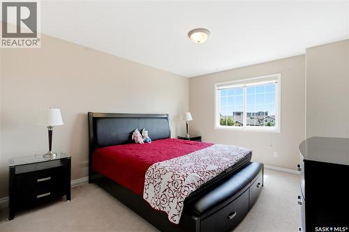 52 118 Pawlychenko Lane, Saskatoon, SK - Indoor Photo Showing Bedroom