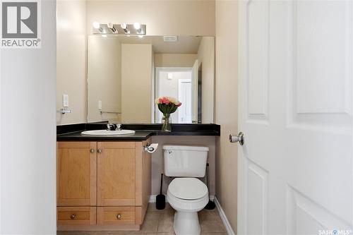 52 118 Pawlychenko Lane, Saskatoon, SK - Indoor Photo Showing Bathroom