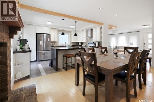 2206 Assiniboine Avenue E, Regina, SK - Indoor Photo Showing Dining Room