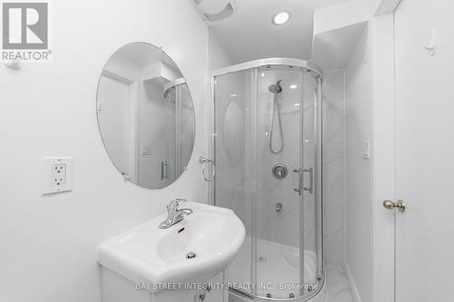 6 Sandy Haven Drive, Toronto, ON - Indoor Photo Showing Bathroom