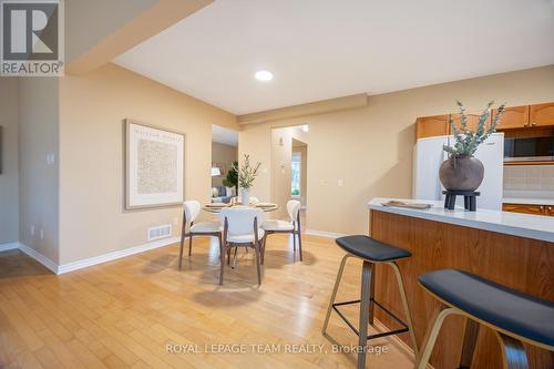 60 Woliston Crescent, Ottawa, ON - Indoor Photo Showing Dining Room