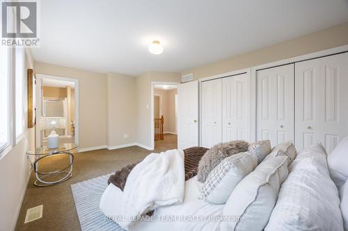 60 Woliston Crescent, Ottawa, ON - Indoor Photo Showing Bedroom