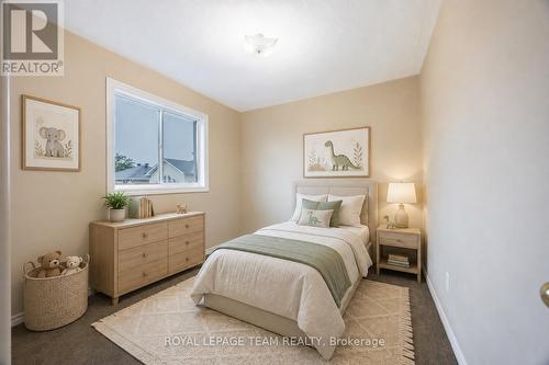 60 Woliston Crescent, Ottawa, ON - Indoor Photo Showing Bedroom