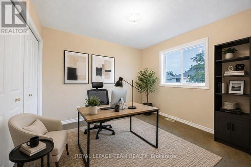 60 Woliston Crescent, Ottawa, ON - Indoor Photo Showing Office