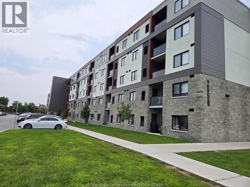 2550 SANDWICH WEST PARKWAY Unit# 108  Lasalle, ON N9H 2R6