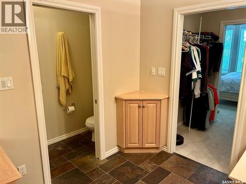 10170 Wascana Estates, Regina, SK - Indoor