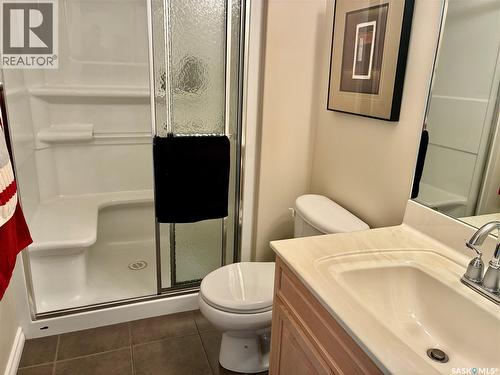 10170 Wascana Estates, Regina, SK - Indoor Photo Showing Bathroom
