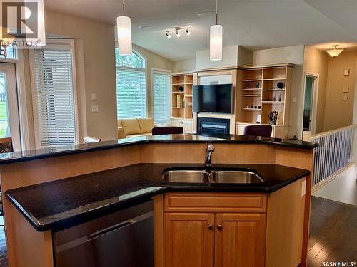 10170 Wascana Estates, Regina, SK - Indoor Photo Showing Kitchen With Double Sink