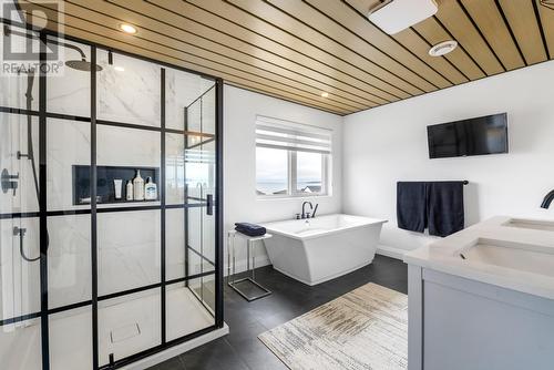 5 Kinglet Way, Conception Bay South, NL - Indoor Photo Showing Bathroom