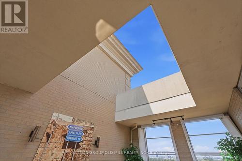 Terrace Open Air To Above - 1908 - 2285 Lake Shore Boulevard W, Toronto, ON -  With Exterior