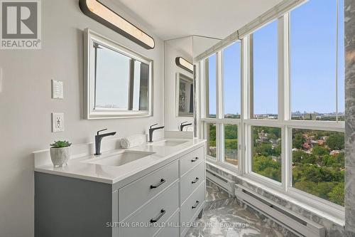 Primary Ensuite - 1908 - 2285 Lake Shore Boulevard W, Toronto, ON - Indoor Photo Showing Bathroom