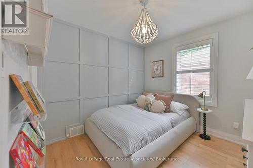 41 Ashbourne Drive, Toronto, ON - Indoor Photo Showing Bedroom