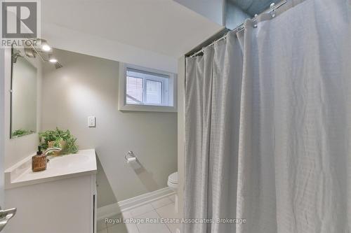 41 Ashbourne Drive, Toronto, ON - Indoor Photo Showing Bathroom