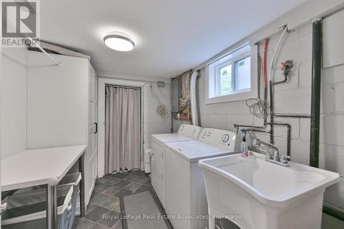 41 Ashbourne Drive, Toronto, ON - Indoor Photo Showing Laundry Room