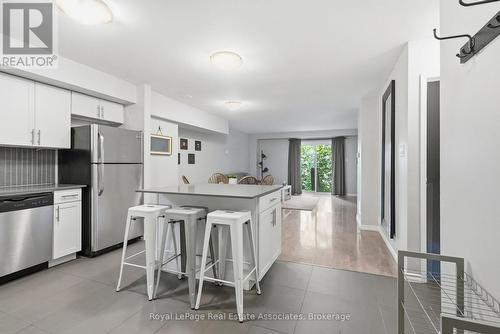 1 - 509 Quiet Place, Waterloo, ON - Indoor Photo Showing Kitchen
