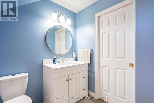 91 Maryjane Road, Tiny, ON - Indoor Photo Showing Bathroom