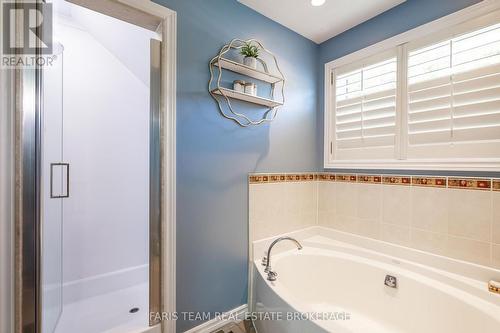91 Maryjane Road, Tiny, ON - Indoor Photo Showing Bathroom