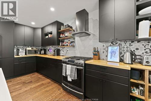 1718 Lesperance, Tecumseh, ON - Indoor Photo Showing Kitchen With Upgraded Kitchen
