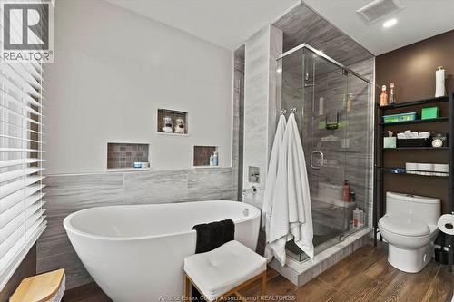 1718 Lesperance, Tecumseh, ON - Indoor Photo Showing Bathroom