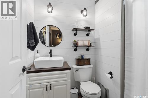 414 Sumner Lane, Saskatoon, SK - Indoor Photo Showing Bathroom