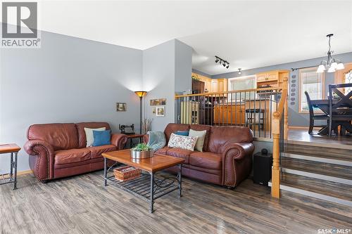 414 Sumner Lane, Saskatoon, SK - Indoor Photo Showing Living Room