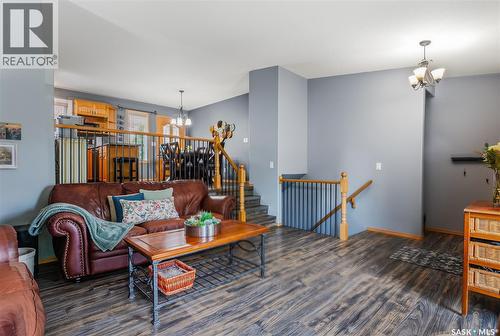 414 Sumner Lane, Saskatoon, SK - Indoor Photo Showing Living Room