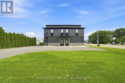D - 5 SIENNA AVENUE , Belleville (Belleville Ward), Ontario K8P 4G5 4