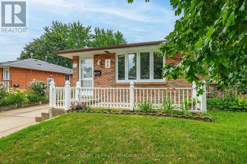 25 NOEL AVENUE  London East (East I), ON N5V 1A9