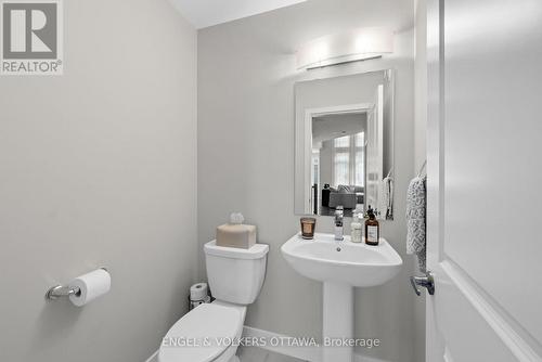 351 Shuttleworth Drive, Ottawa, ON - Indoor Photo Showing Bathroom