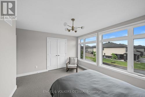 351 Shuttleworth Drive, Ottawa, ON - Indoor Photo Showing Bedroom