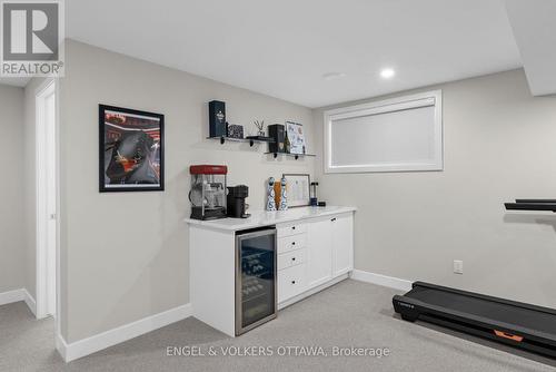 351 Shuttleworth Drive, Ottawa, ON - Indoor Photo Showing Other Room